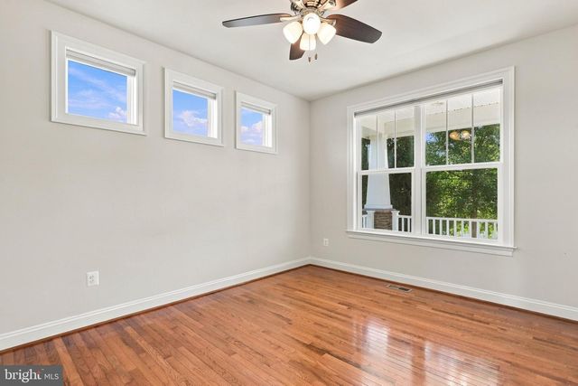 11939 GEORGE FARM DR, Lovettsville, VA 20180