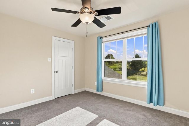 11939 GEORGE FARM DR, Lovettsville, VA 20180