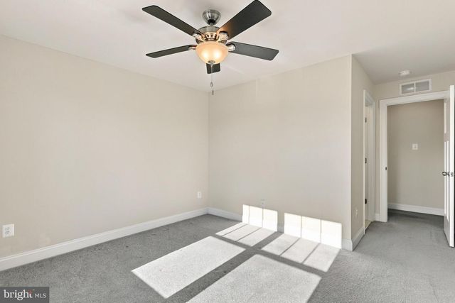 11939 GEORGE FARM DR, Lovettsville, VA 20180