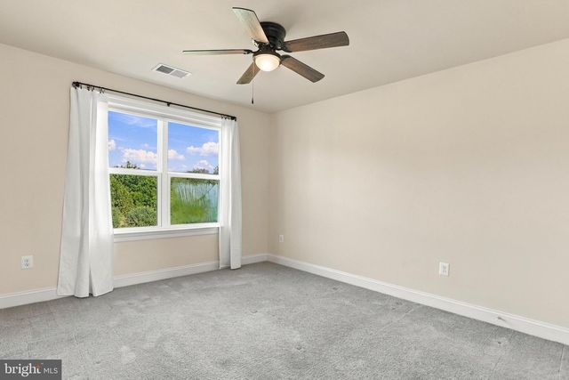 11939 GEORGE FARM DR, Lovettsville, VA 20180