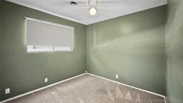 408 S Osage Street, Grove, OK 74344
