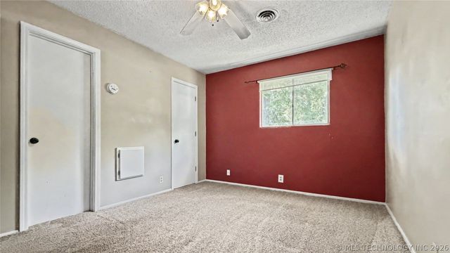 408 S Osage Street, Grove, OK 74344