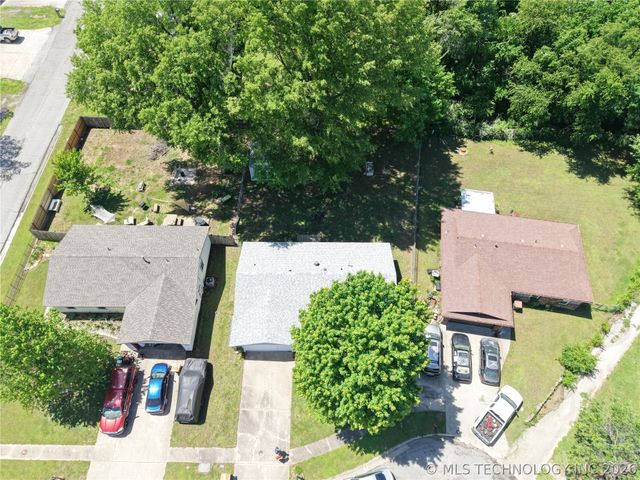 408 S Osage Street, Grove, OK 74344