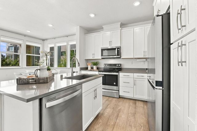 43 Tidal Way, San Mateo, CA 94401