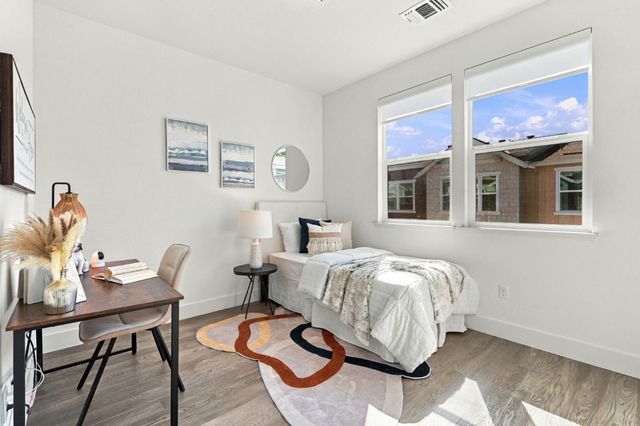 43 Tidal Way, San Mateo, CA 94401