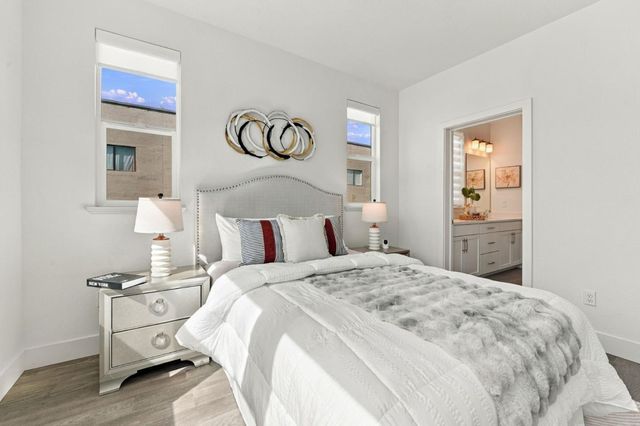 43 Tidal Way, San Mateo, CA 94401