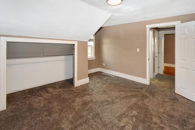 909 2nd Ave NW, Minot, ND 58703