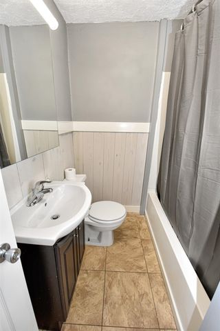 909 2nd Ave NW, Minot, ND 58703