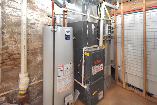 909 2nd Ave NW, Minot, ND 58703