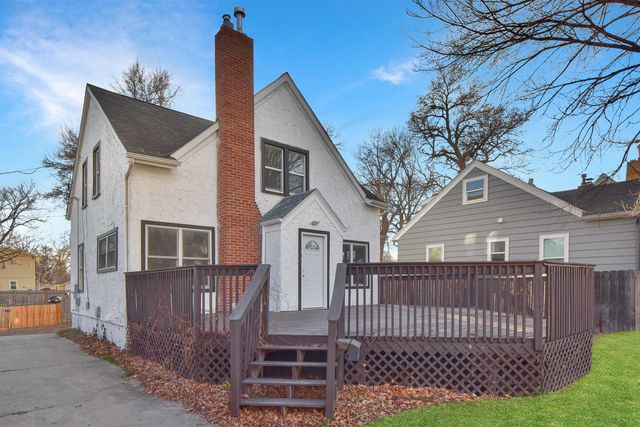 909 2nd Ave NW, Minot, ND 58703