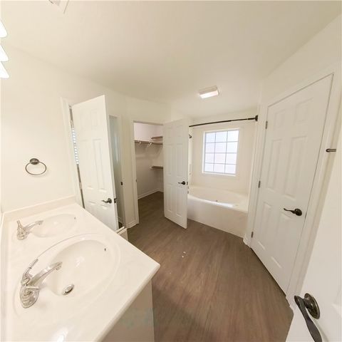 341 Robelmont Drive, College Station, TX 77845