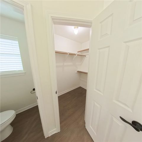 341 Robelmont Drive, College Station, TX 77845