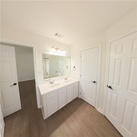 341 Robelmont Drive, College Station, TX 77845