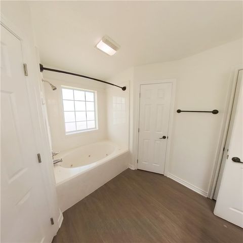 341 Robelmont Drive, College Station, TX 77845