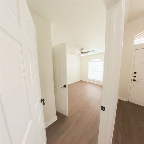 341 Robelmont Drive, College Station, TX 77845