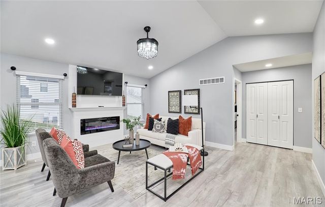 301 Park Place Drive, Union, MO 63084