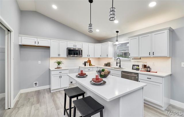 301 Park Place Drive, Union, MO 63084