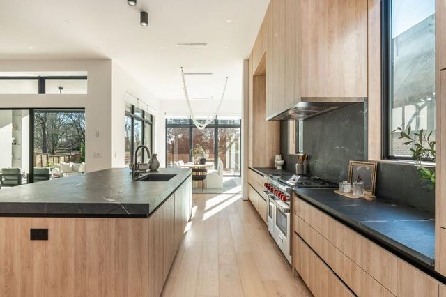 1127 Wimberly Road, Atlanta, GA 30319