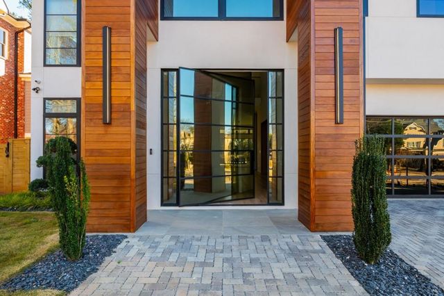 1127 Wimberly Road, Atlanta, GA 30319