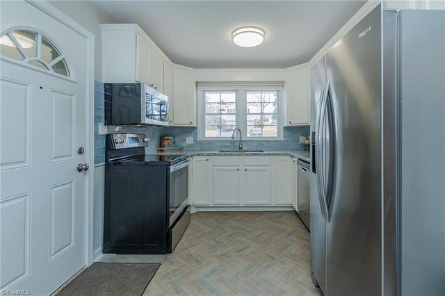 4602 Wait Road, Winston-salem, NC 27106