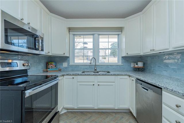 4602 Wait Road, Winston-salem, NC 27106