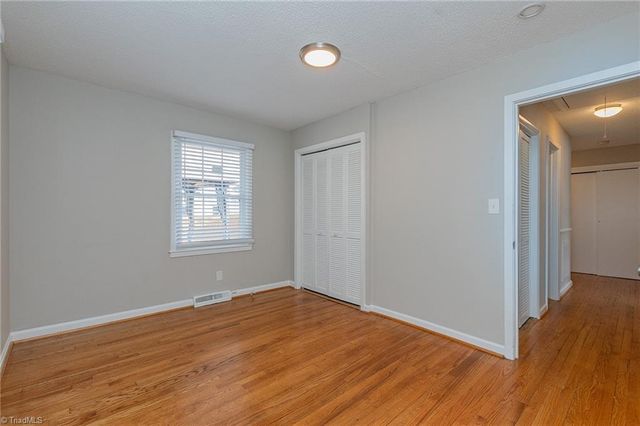 4602 Wait Road, Winston-salem, NC 27106