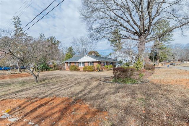 4602 Wait Road, Winston-salem, NC 27106