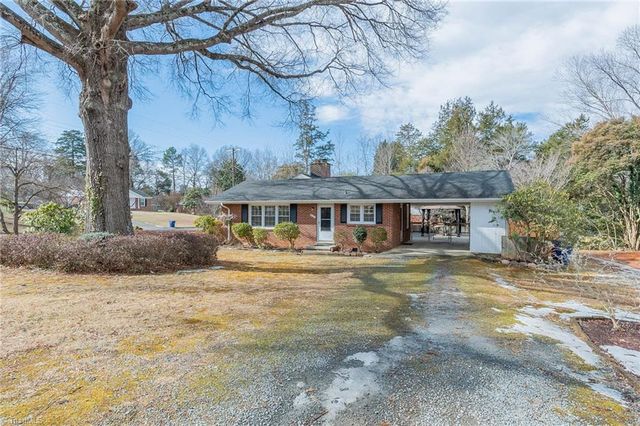 4602 Wait Road, Winston-salem, NC 27106