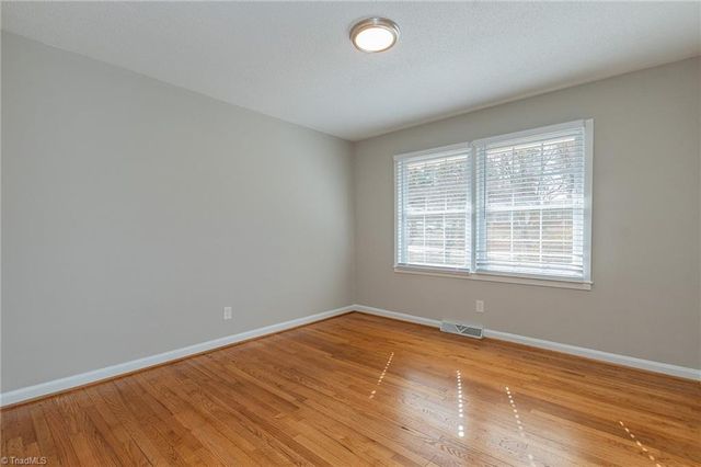 4602 Wait Road, Winston-salem, NC 27106