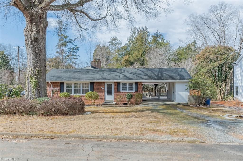 4602 Wait Road, Winston-salem, NC 27106