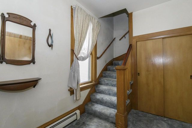810 S 36th STREET, Milwaukee, WI 53215
