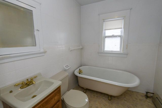 810 S 36th STREET, Milwaukee, WI 53215