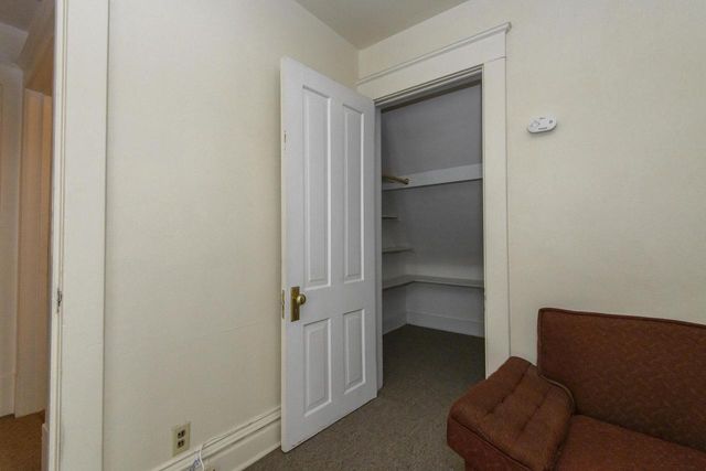 810 S 36th STREET, Milwaukee, WI 53215
