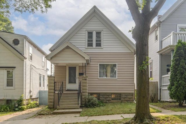 810 S 36th STREET, Milwaukee, WI 53215