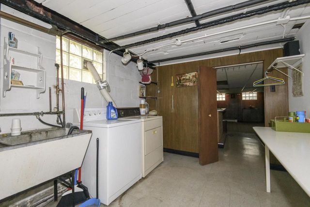 810 S 36th STREET, Milwaukee, WI 53215