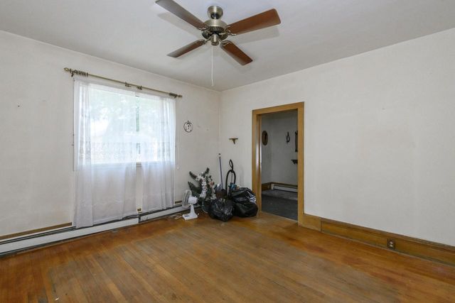 810 S 36th STREET, Milwaukee, WI 53215