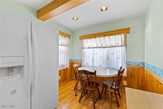 43 S Van Buren Avenue, Barberton, OH 44203