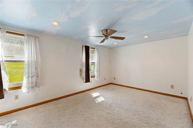 43 S Van Buren Avenue, Barberton, OH 44203