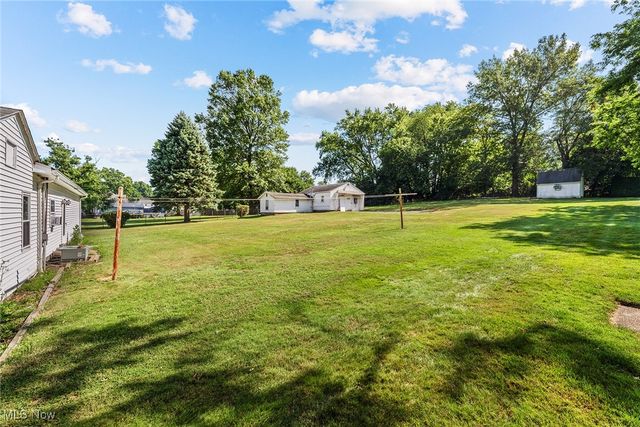 43 S Van Buren Avenue, Barberton, OH 44203