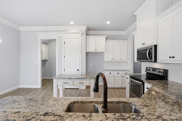 458 Silverton Drive, Granbury, TX 76049