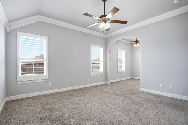 458 Silverton Drive, Granbury, TX 76049