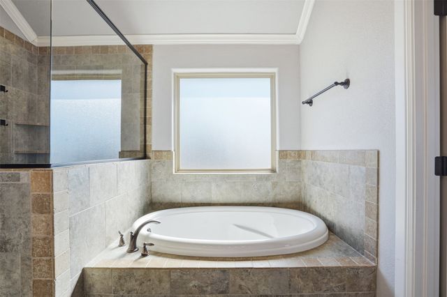 458 Silverton Drive, Granbury, TX 76049