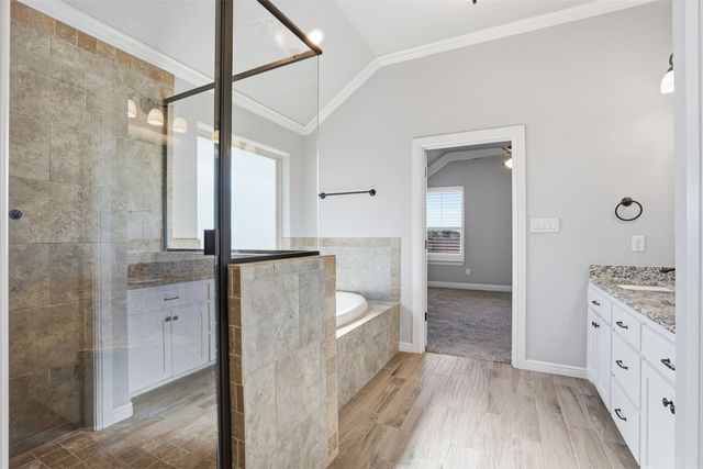 458 Silverton Drive, Granbury, TX 76049