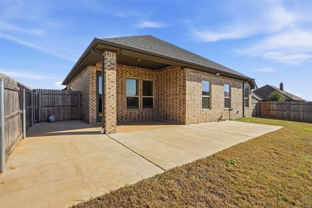 458 Silverton Drive, Granbury, TX 76049
