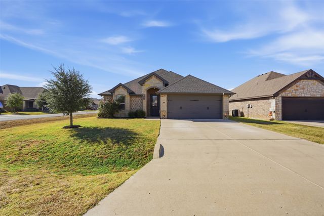 458 Silverton Drive, Granbury, TX 76049