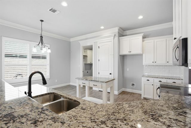 458 Silverton Drive, Granbury, TX 76049