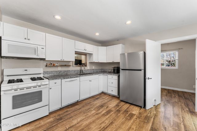 107 Brentwood Drive, Tehachapi, CA 93561