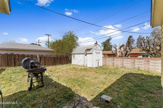 107 Brentwood Drive, Tehachapi, CA 93561
