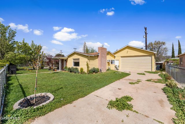 107 Brentwood Drive, Tehachapi, CA 93561