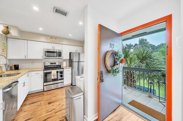 55 Tropic Isle Drive 37 U, Delray Beach, FL 33483